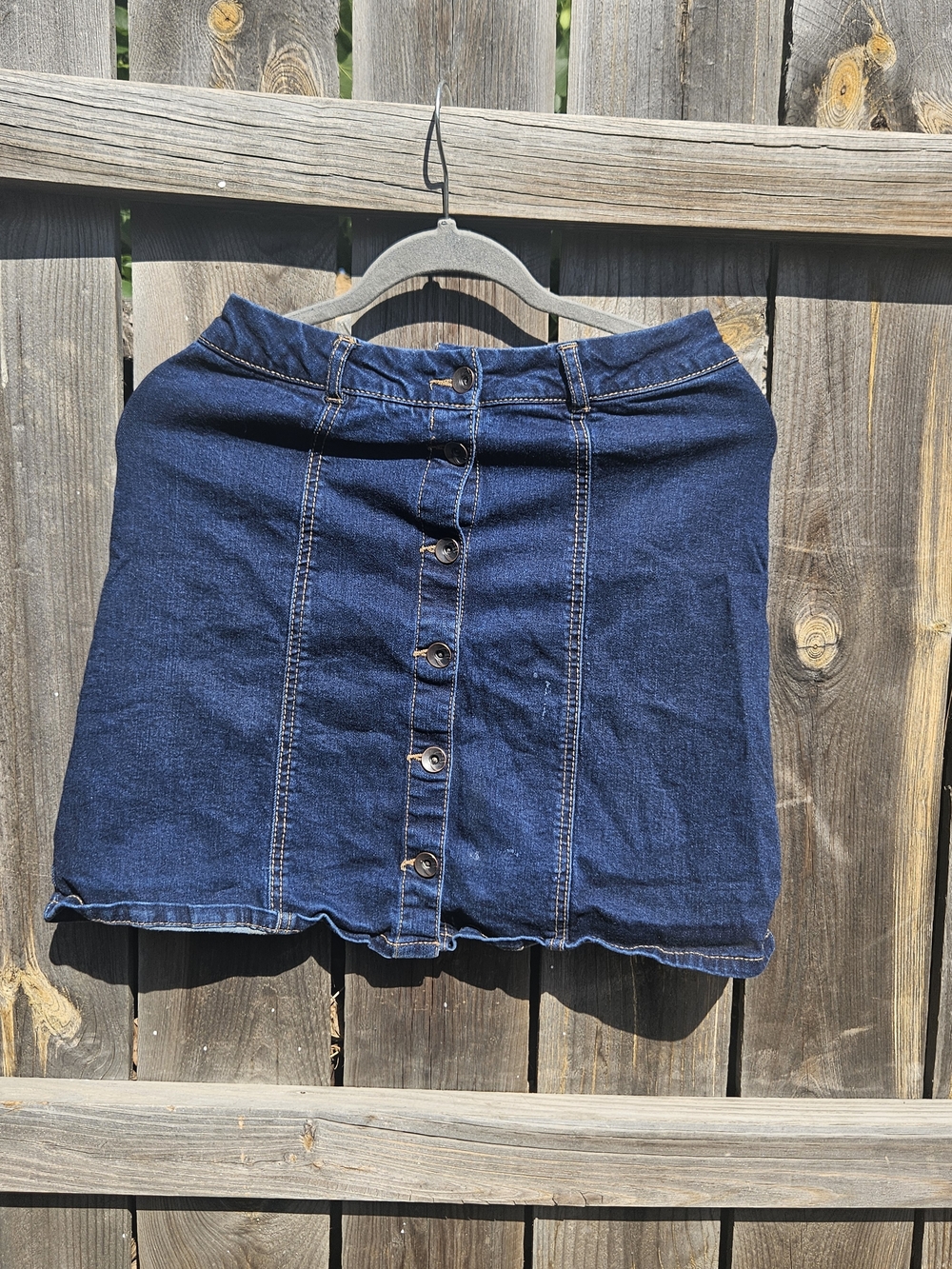 Cato Jean Skirt Size 2 Mini Darkwash Denim Button Down Stretchy Retro Casual